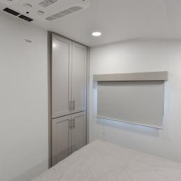 2025 Avenue 23ML Interior