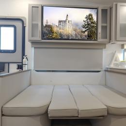 2025 Avenue 23ML Interior