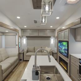 2025 29RL Interior