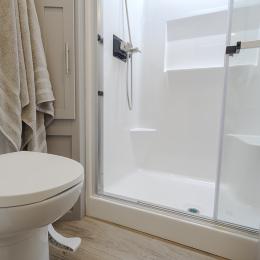 2025 Avenue 32RLS Interior