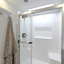 2025 Avenue 38DBL Interior