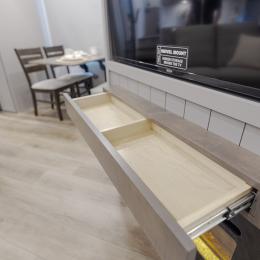 2025 Avenue 38DBL Interior