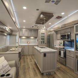 2025 Avenue 37MBR Interior