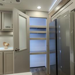 2025 Avenue 37MBR Interior