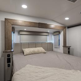 2025 Avenue 37MBR Interior
