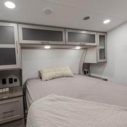 2025 Avenue 28BH Interior