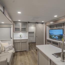 2025 Avenue 333BH Interior