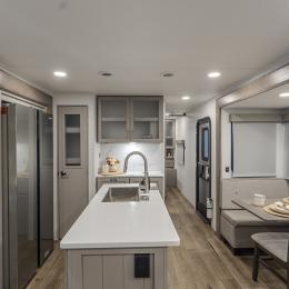 2025 Avenue 333BH Interior