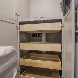 2025 Avenue 333BH Interior