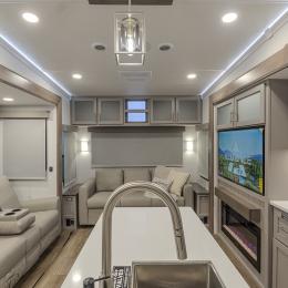 2025 39MBR Interior