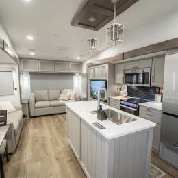 2026 Avenue 29RL Interior
