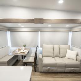2026 Avenue 29RL Interior
