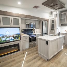 2026 Avenue 29RL Interior