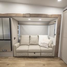2026 Avenue 30BH Interior