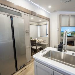 2026 Avenue 38DBL Interior