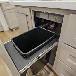 2026 Paradigm 310RL Interior