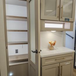 2026 Paradigm 310RL Interior