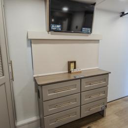 2026 Paradigm 310RL Interior