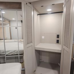 2026 Paradigm 310RL Interior