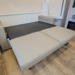 2026 Paradigm 310RL Interior