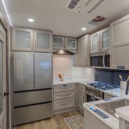 2026 Paradigm 382RK Interior