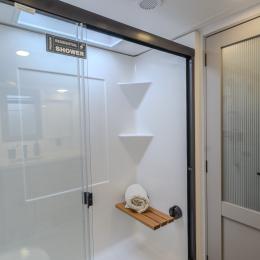2026 Paradigm 382RK Interior