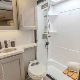 2026 Paradigm 295MK Interior
