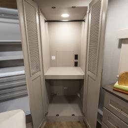 2026 Paradigm 312RK Interior