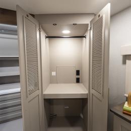 2026 Paradigm 312RK Interior