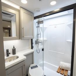 2026 Paradigm 395DS Interior