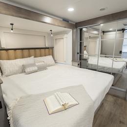 2026 Paradigm 395DS Interior