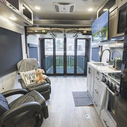 2026 Valor 23T15 Travel Trailer - Toy Hauler
