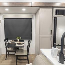 2026 Valor 37V11 Dinette