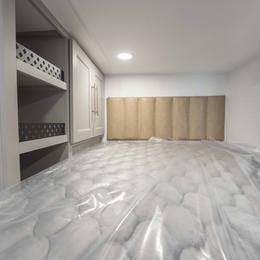 Benchmark 44LFT Interior