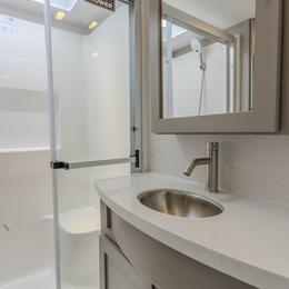 2026 Avenue 39MBR Interior