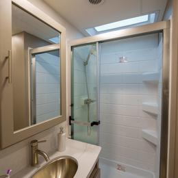 Avenue Travel Trailer 298RL Interior