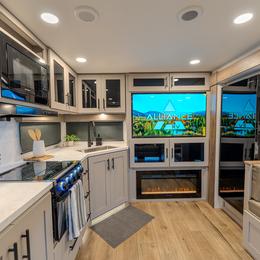 2026 Delta Ultra Light RE250 Interior