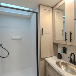 2026 Delta Ultra Light RE250 Interior