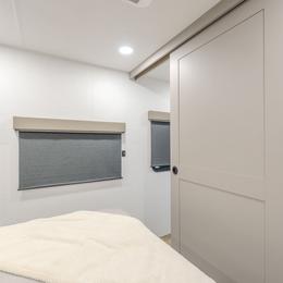 2026 Delta 292RL Interior