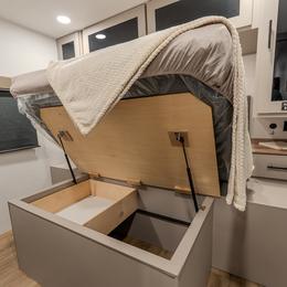 2026 Delta Ultra Light RE250 Interior