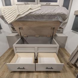 2026 Delta ML206 Interior