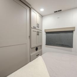 2026 Delta 284RK Interior